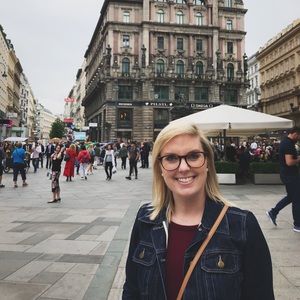 Meet your Posher, Brooke